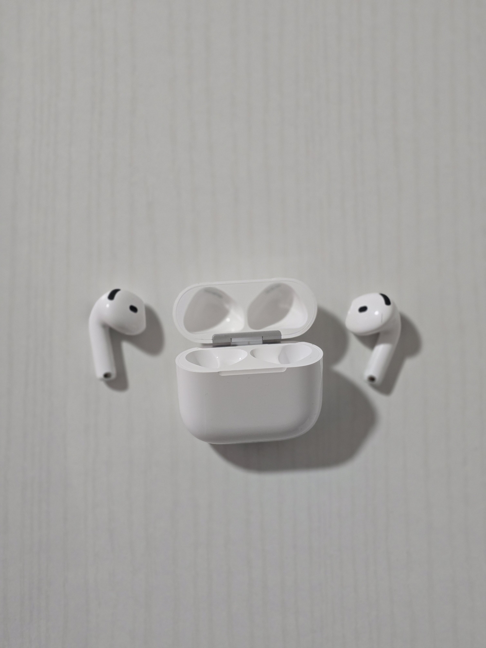 Brand New AirPods 4 with Active Noise Cancellation! - Picture 2 of 6